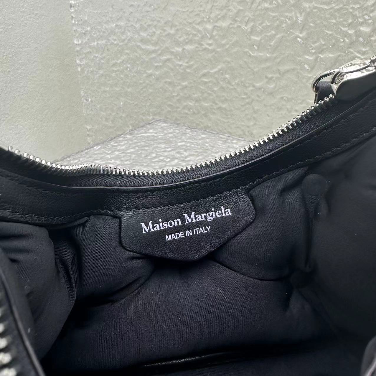 Maison Margiela Micro Glam Slam Shoulder Bag(10-20.5cm) - FashionPlug