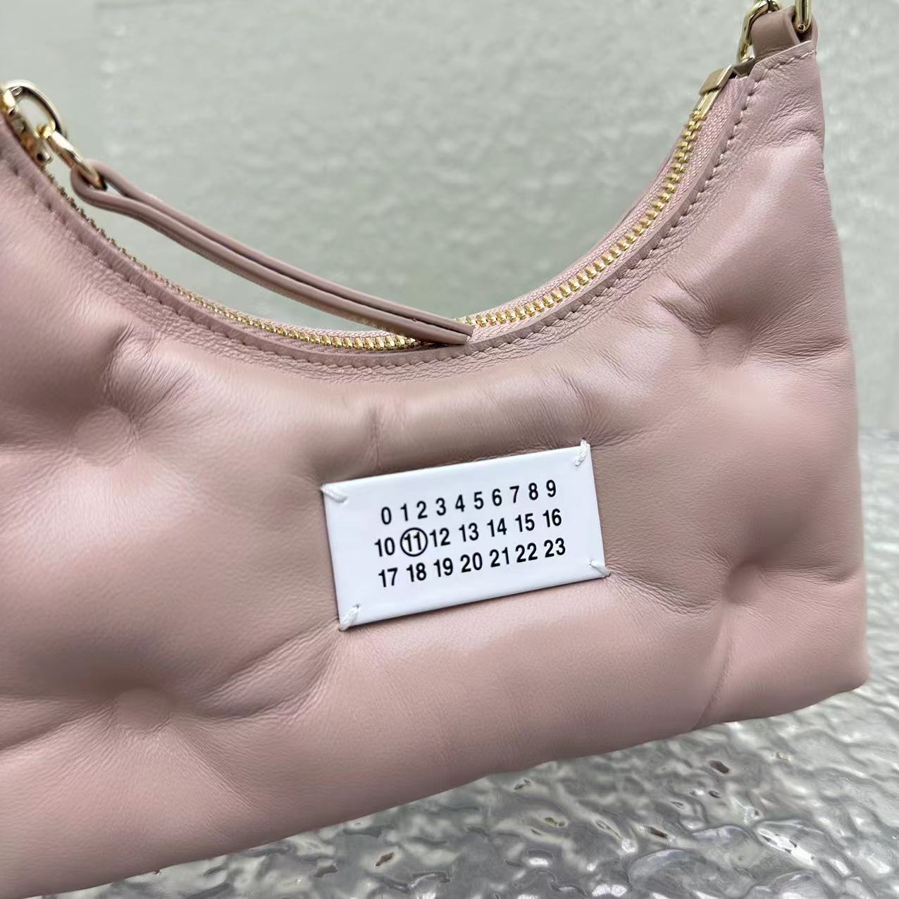 Maison Margiela Micro Glam Slam Shoulder Bag(10-20.5cm) - FashionPlug