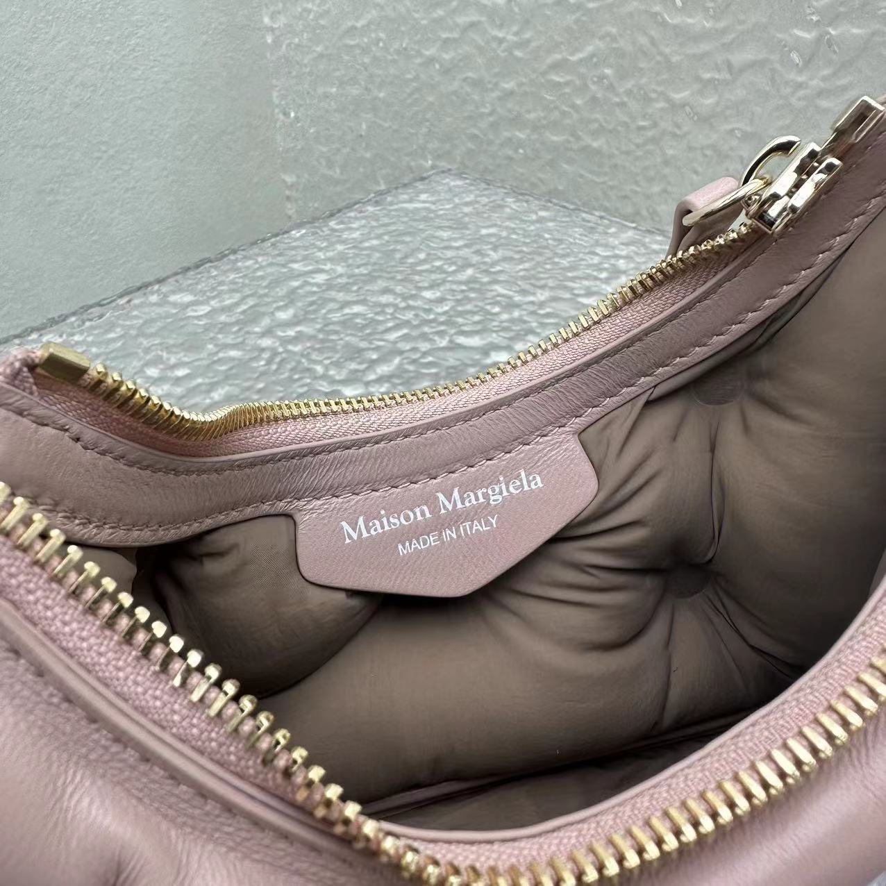 Maison Margiela Micro Glam Slam Shoulder Bag(10-20.5cm) - FashionPlug