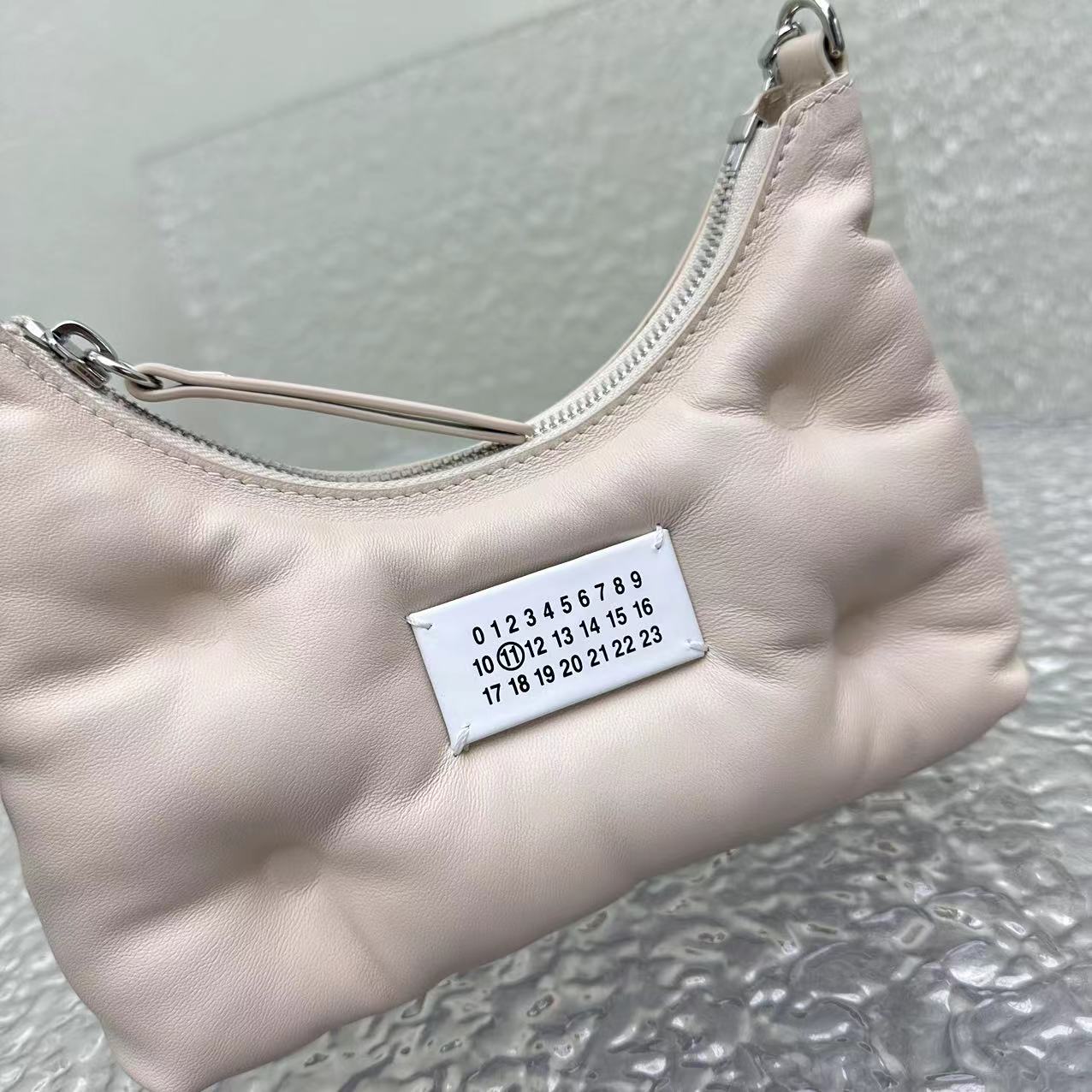 Maison Margiela Micro Glam Slam Shoulder Bag(10-20.5cm) - FashionPlug