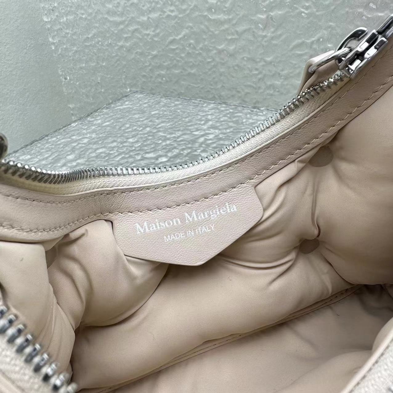 Maison Margiela Micro Glam Slam Shoulder Bag(10-20.5cm) - FashionPlug