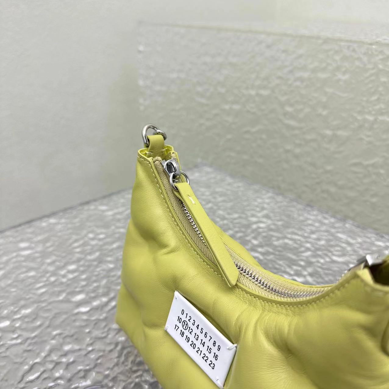 Maison Margiela Micro Glam Slam Shoulder Bag(10-20.5cm) - FashionPlug