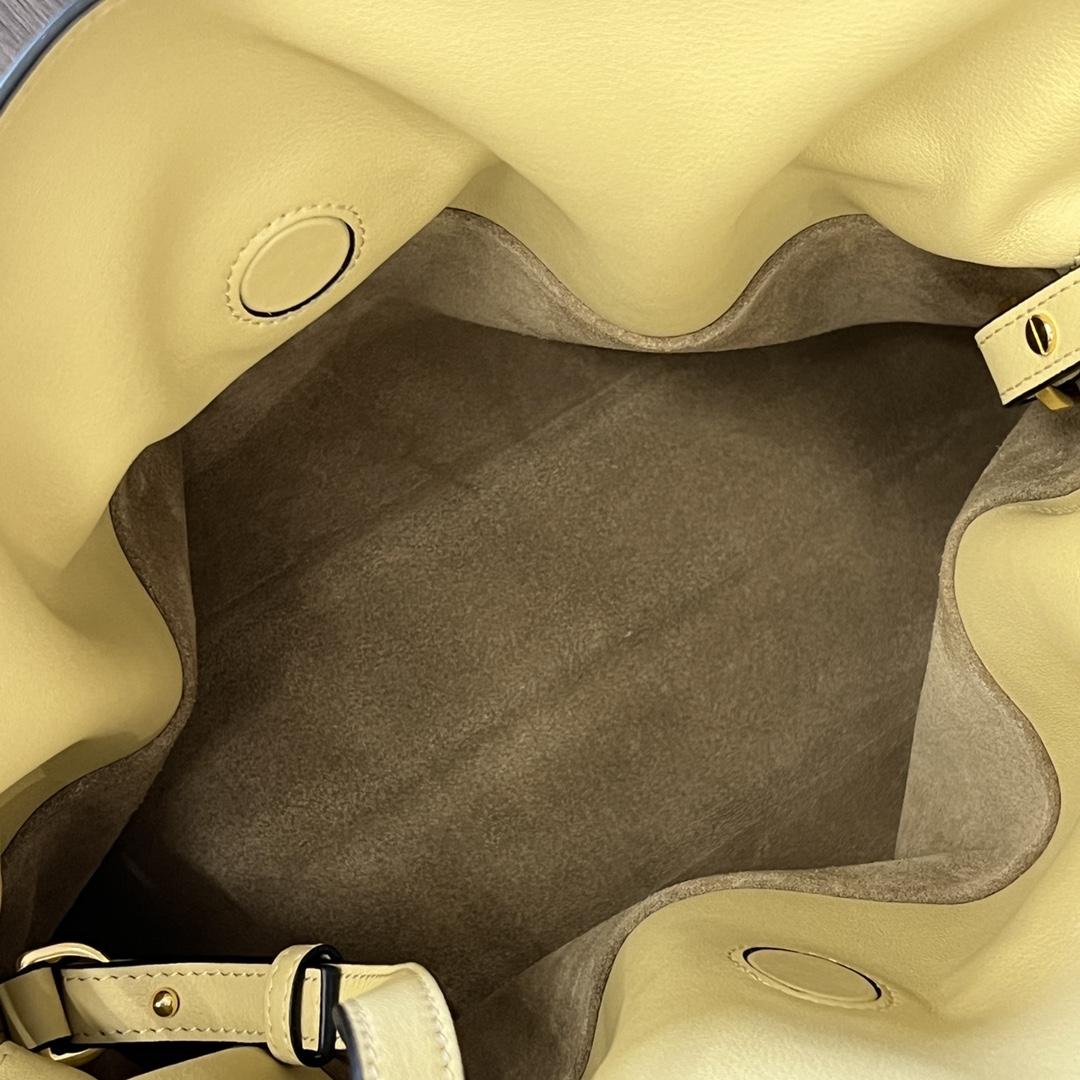 Loewe Flamenco Clutch In Nappa Calfskin - FashionPlug