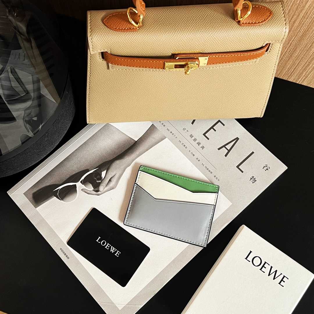 Loewe Puzzle Plain Cardholder (10x7.5cm) - FashionPlug