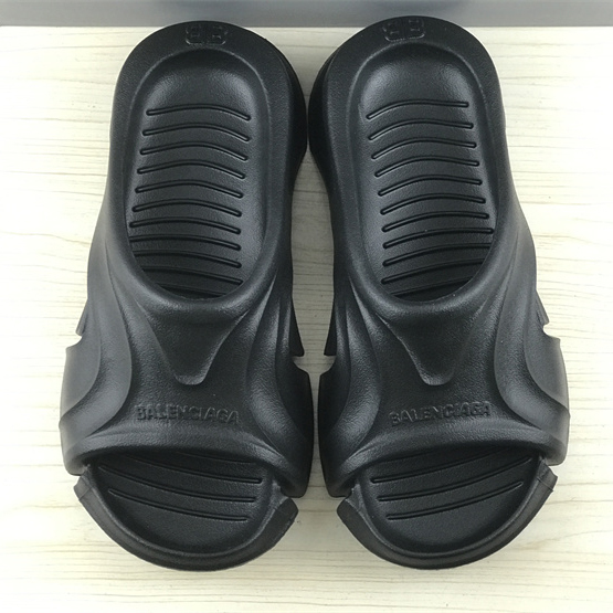 Balenciaga Mold Slide Sandal  - FashionPlug