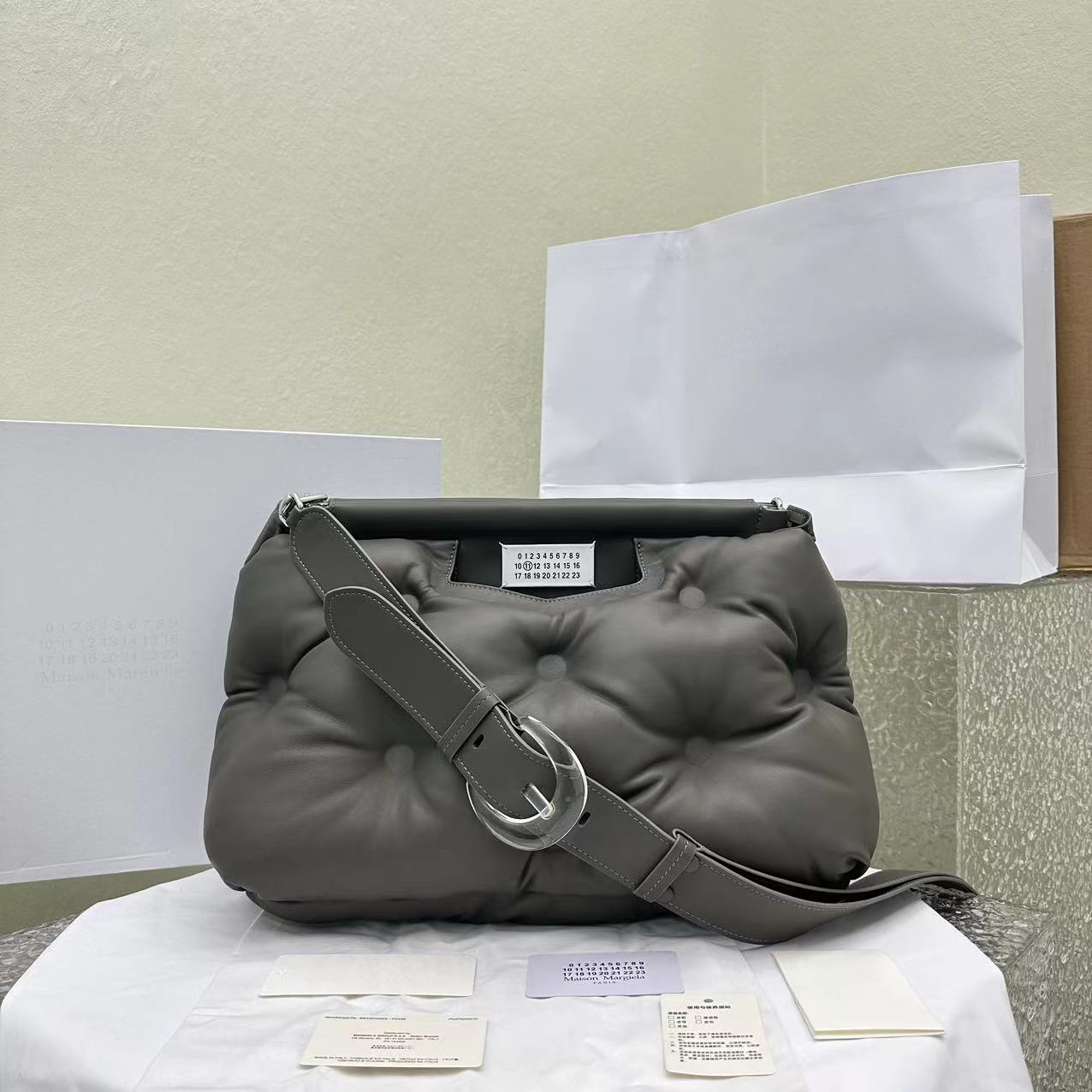 Maison Margiela Glam Slam Classique Medium Shoulder Bag(39-40-18-6cm) - FashionPlug