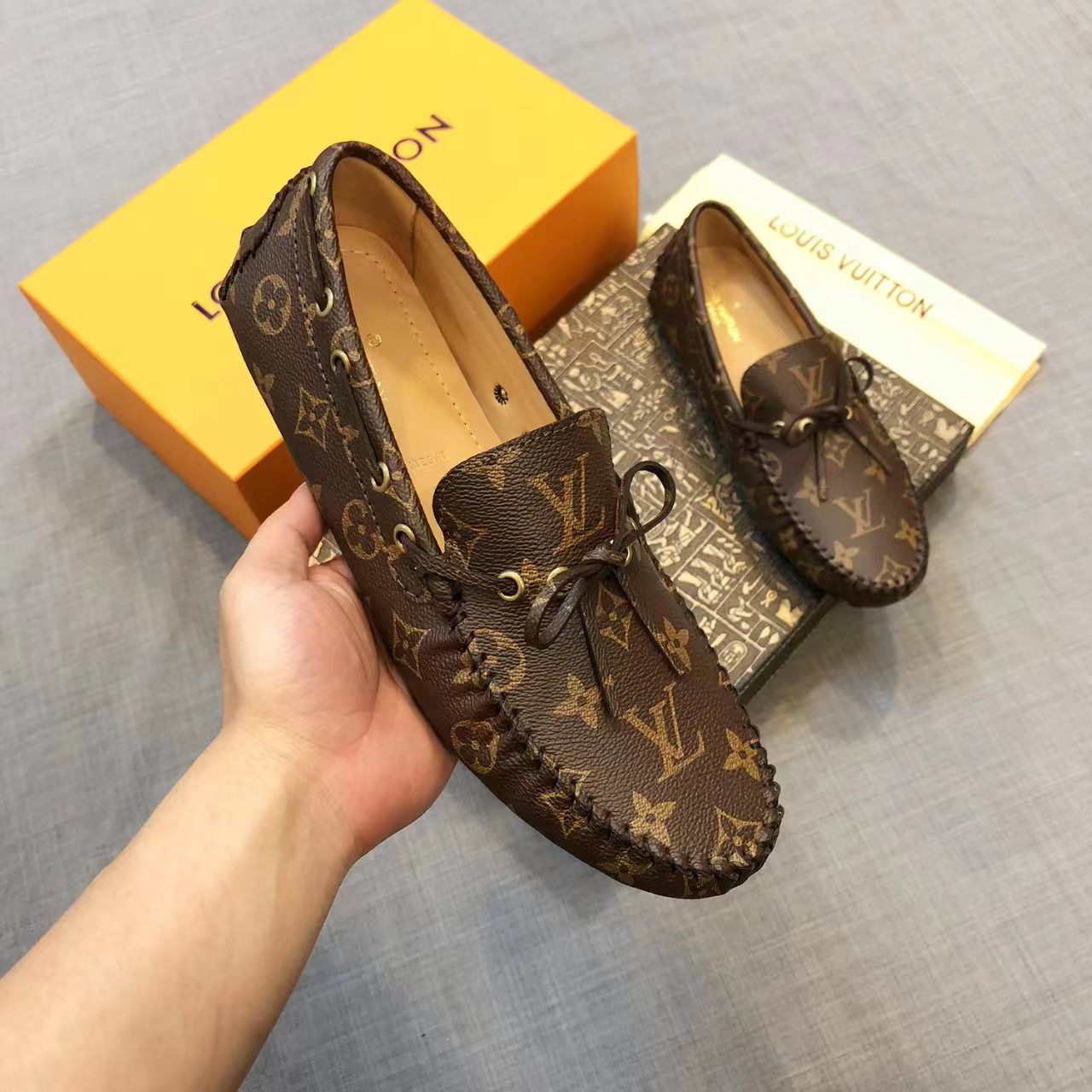 Louis Vuitton Arizona Moccasin (upon UK Size)     1A3NCI - FashionPlug