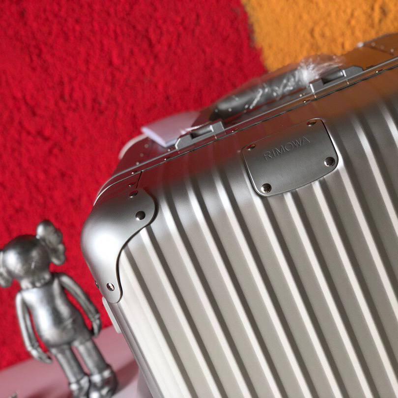 Rimowa Luggage  31inch - FashionPlug