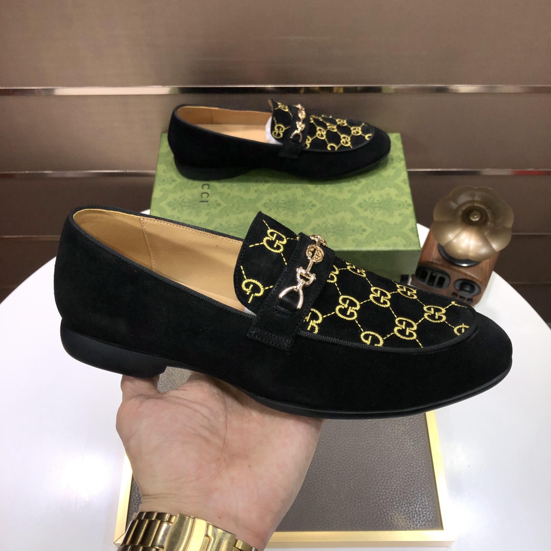 Gucci Jordaan GG Velvet Loafer - FashionPlug