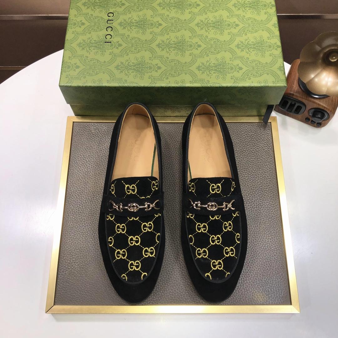 Gucci Jordaan GG Velvet Loafer - FashionPlug