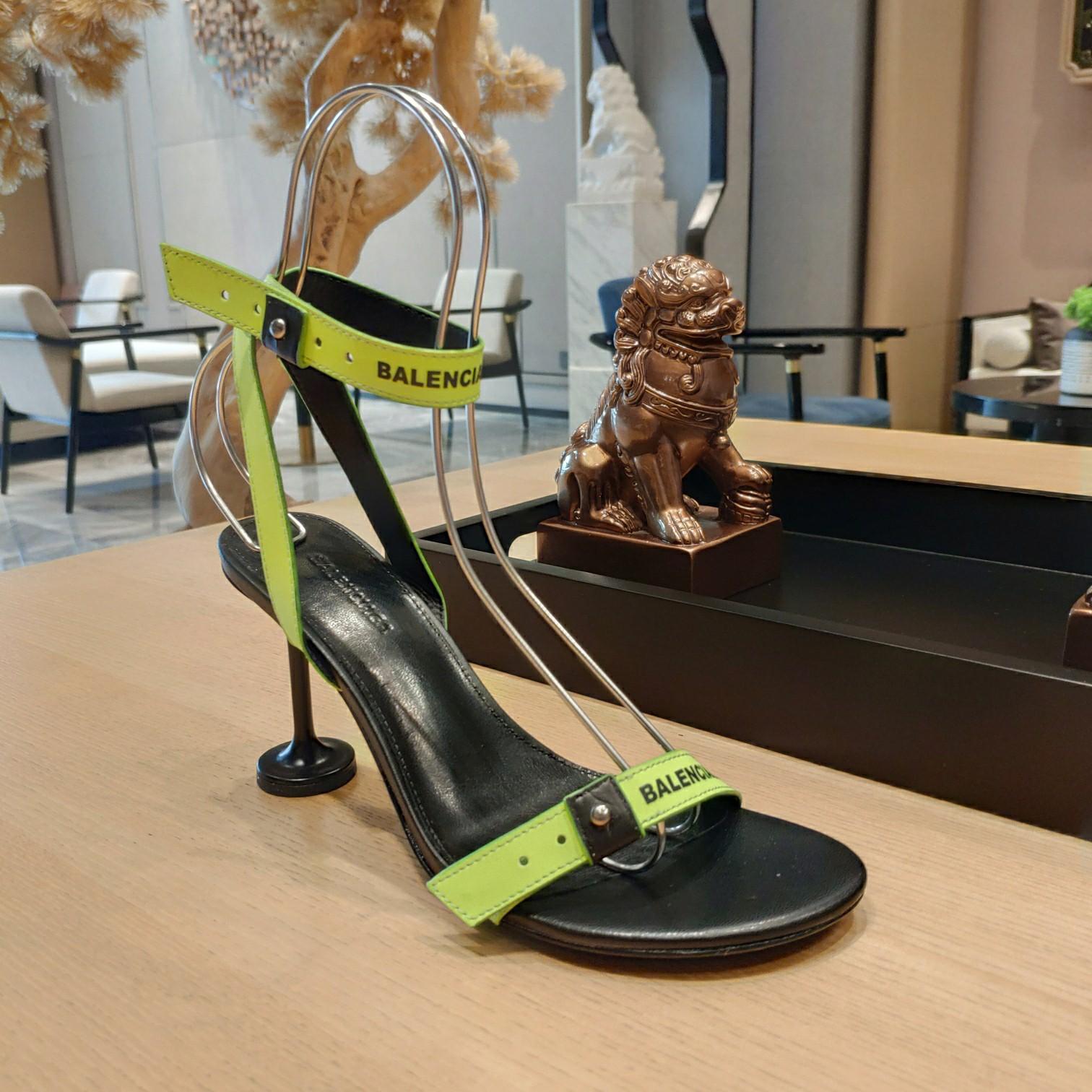 Balenciaga Afterhour Logo Ankle-strap Sandals In Fluorescent Yellow Black - FashionPlug