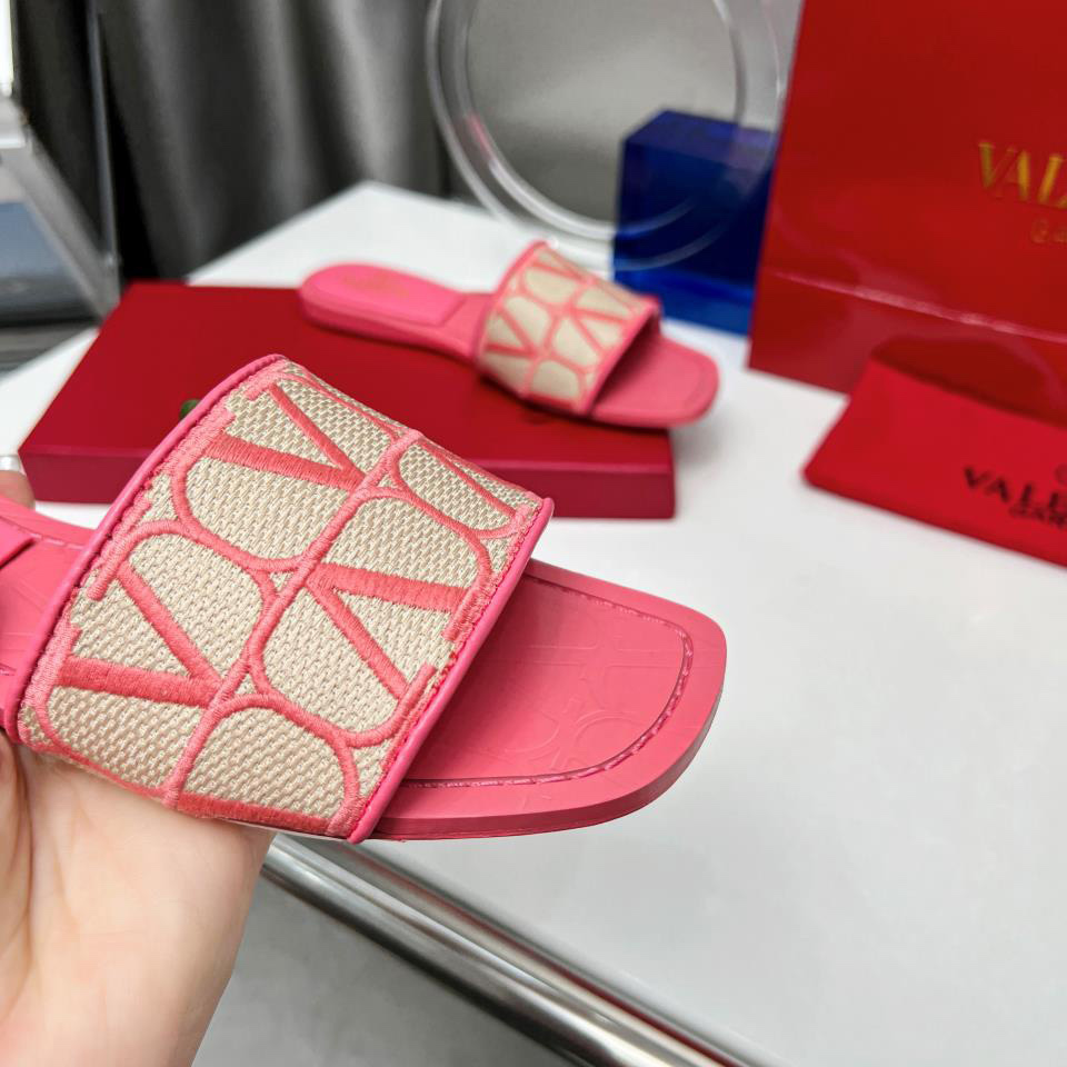 Valenti  Toile Iconographe Slide Sandal  - FashionPlug