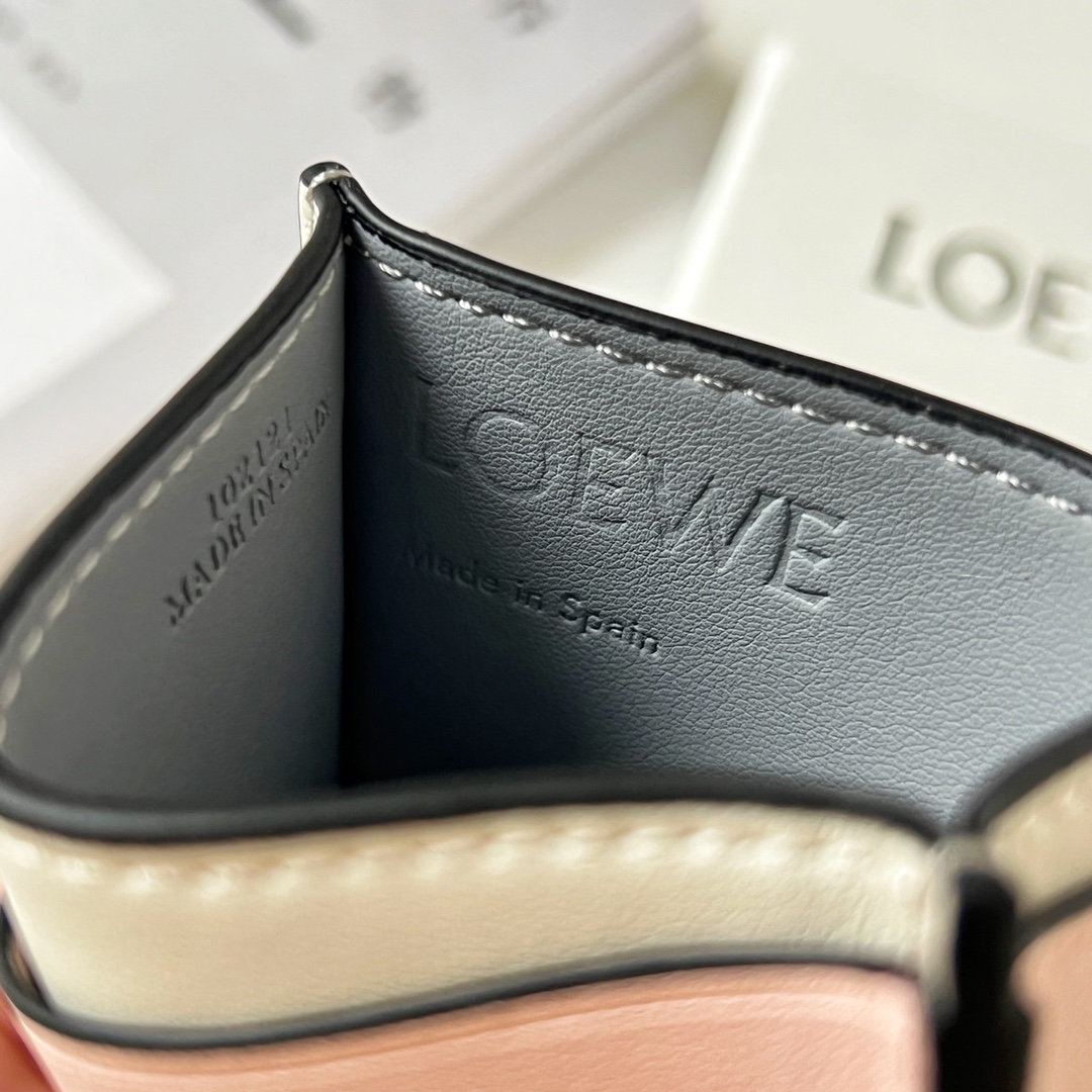 Loewe Puzzle Plain Cardholder (10x7.5cm) - FashionPlug