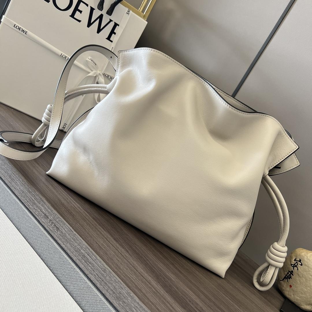 Loewe Flamenco Clutch In Nappa Calfskin - FashionPlug