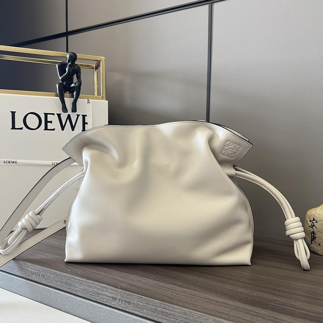 Loewe Flamenco Clutch In Nappa Calfskin - FashionPlug