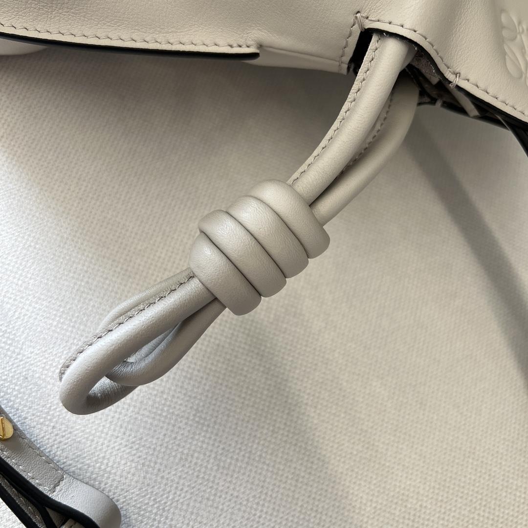 Loewe Flamenco Clutch In Nappa Calfskin - FashionPlug