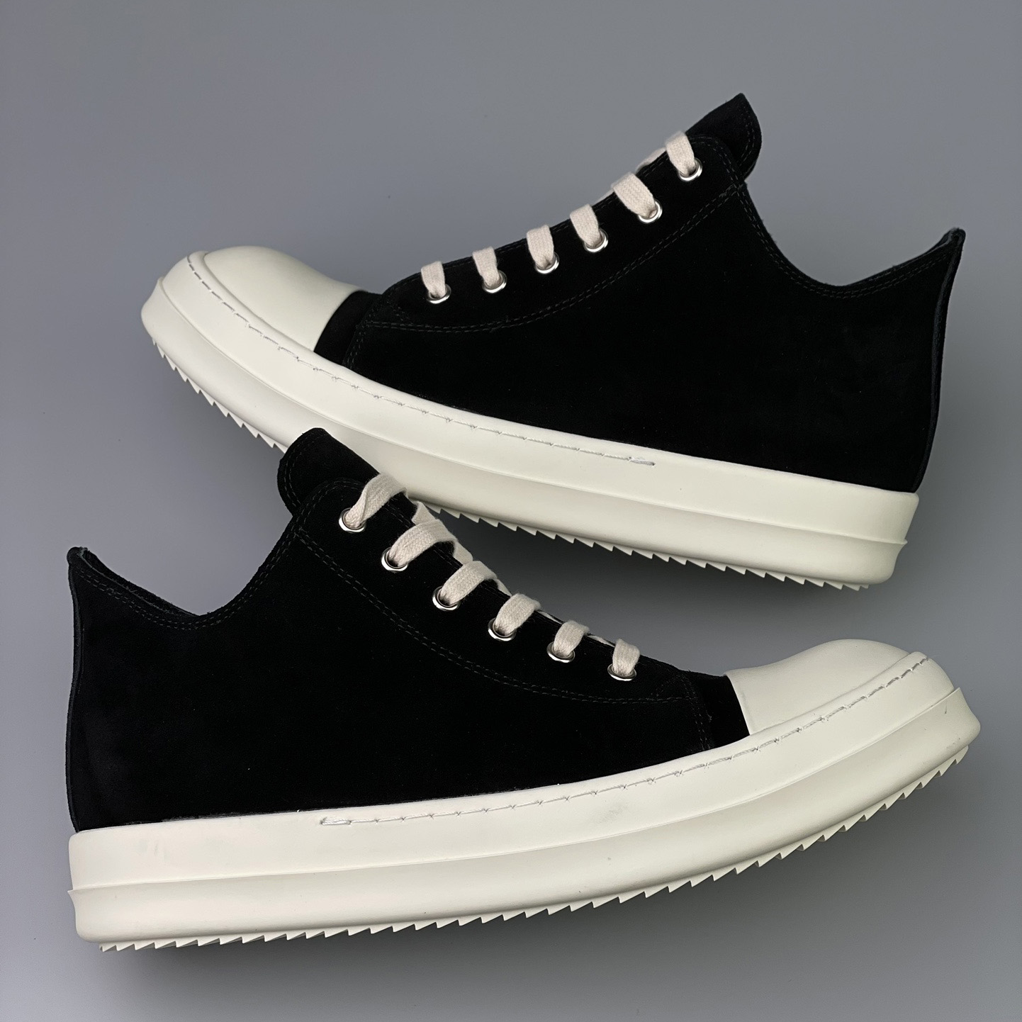 Rick Owens  Leather Low Sneakers - FashionPlug