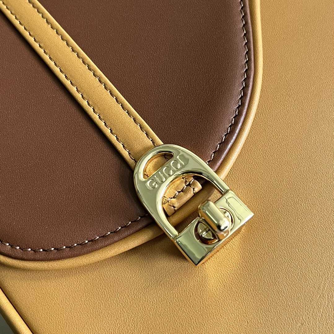 Gucci Equestrian Inspired Shoulder Bag(21-20-7cm)   - FashionPlug