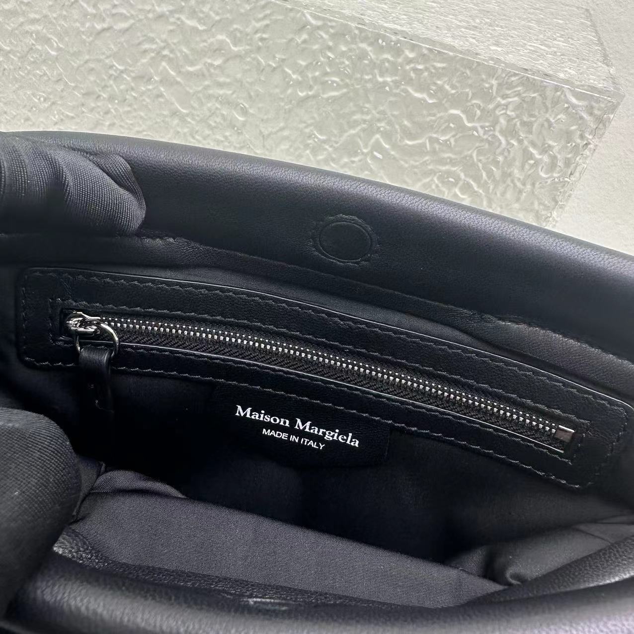 Maison Margiela Glam Slam Classique Medium Shoulder Bag(30-22-10cm) - FashionPlug