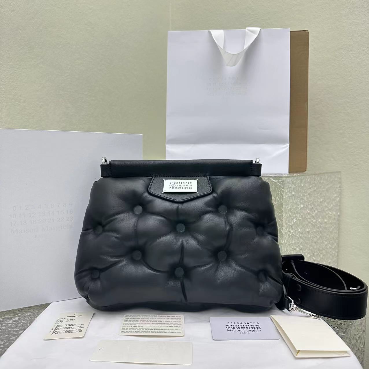 Maison Margiela Glam Slam Classique Medium Shoulder Bag(30-22-10cm) - FashionPlug