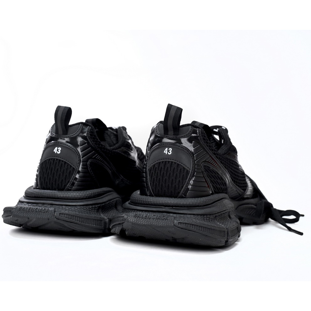 Balenciaga 3XL Trainers In Black - FashionPlug
