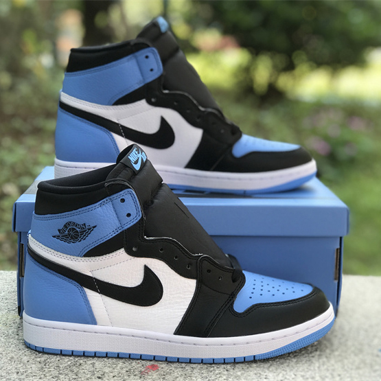  Air Jordan 1 High OG “UNC Toe” Sneaker     DZ5485-400 - FashionPlug