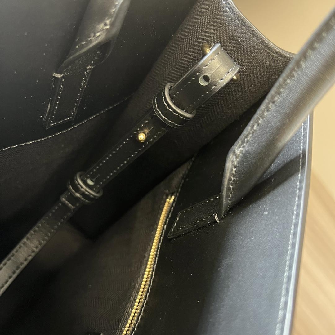 Loewe Standard A4 Tote In Sleek Calfskin - FashionPlug