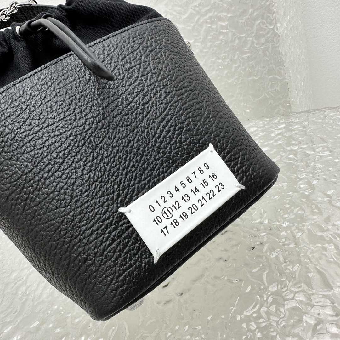Maison Margiela Women's Bucket Bag(15x23×15cm) - FashionPlug