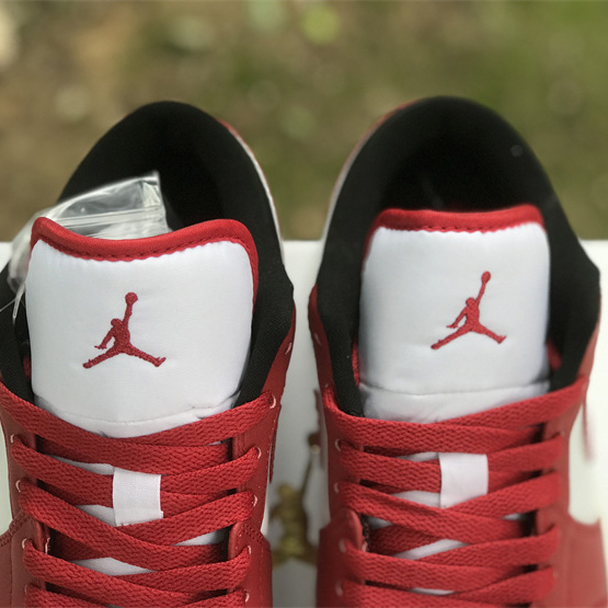 Air Jordan 1 Low Sneaker    DC0774-160 - FashionPlug