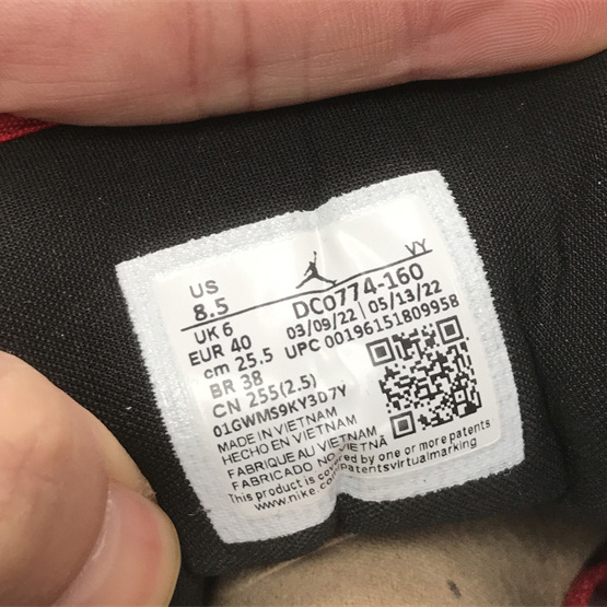 Air Jordan 1 Low Sneaker    DC0774-160 - FashionPlug