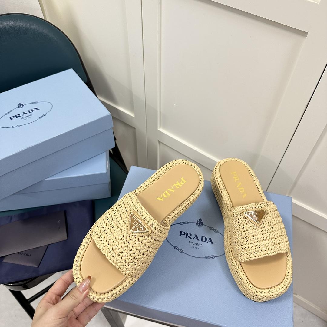 Prada Crochet Flatform Slides - FashionPlug