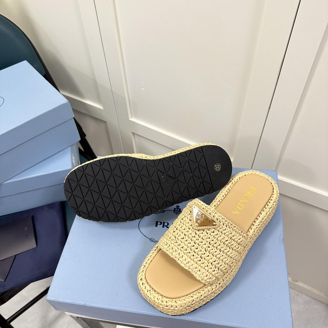 Prada Crochet Flatform Slides - FashionPlug