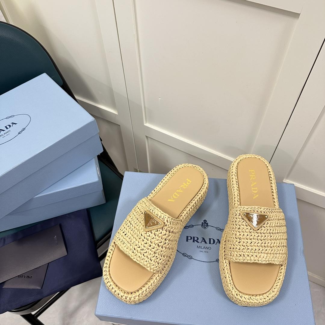 Prada Crochet Flatform Slides - FashionPlug
