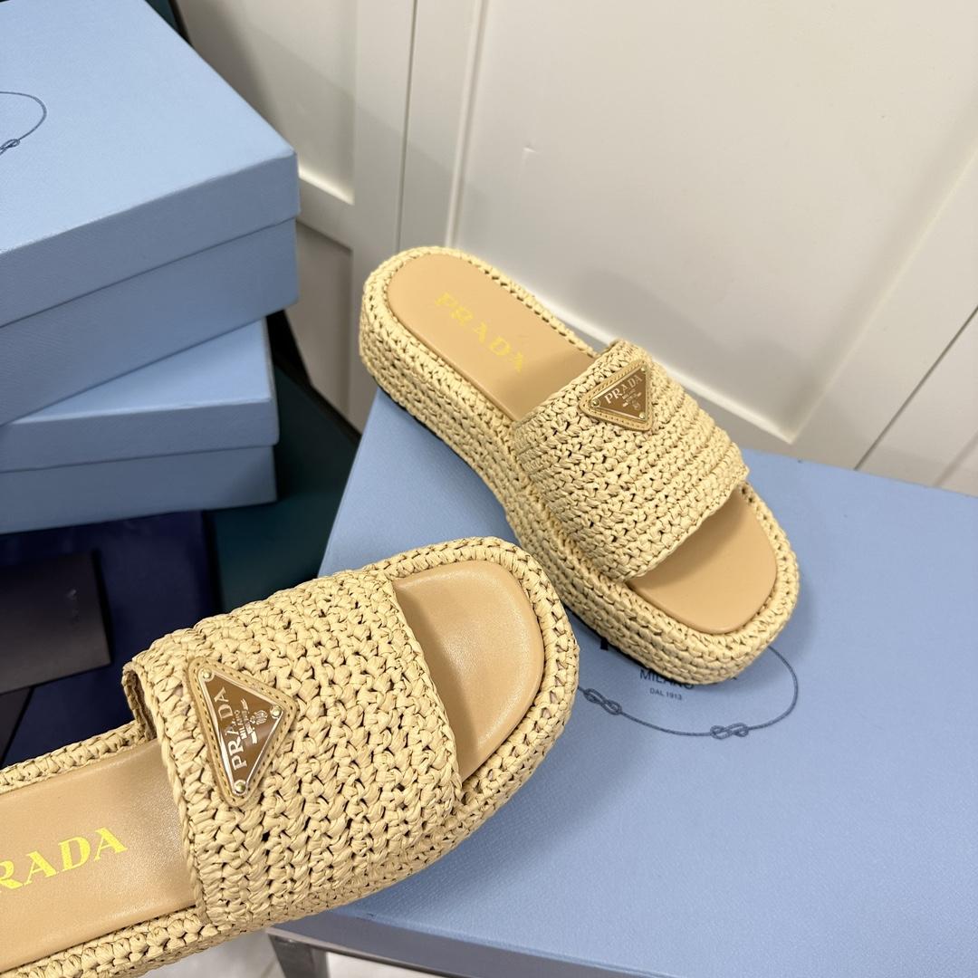 Prada Crochet Flatform Slides - FashionPlug