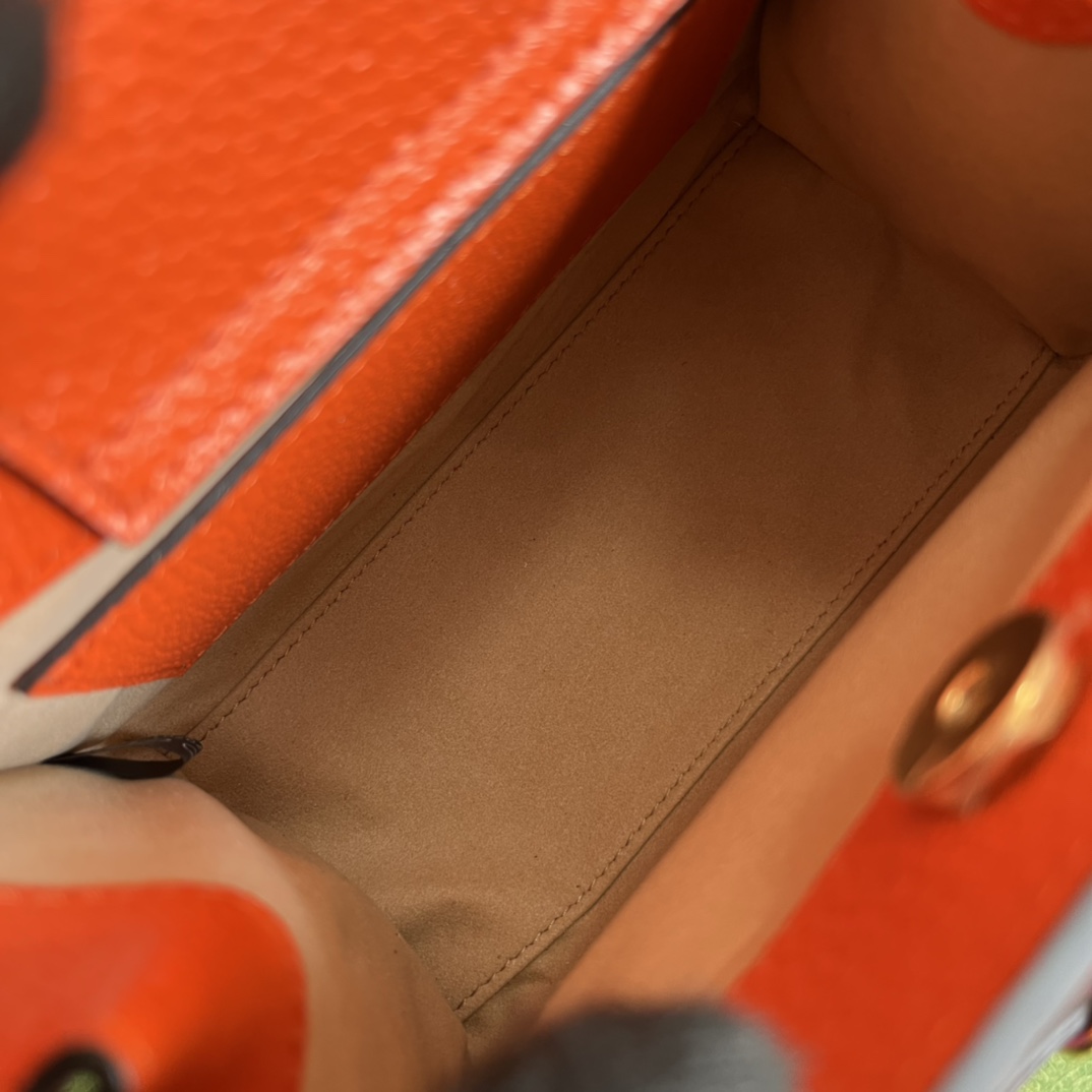 Gucci Diana Mini Tote Bag(20*16*10cm) - FashionPlug