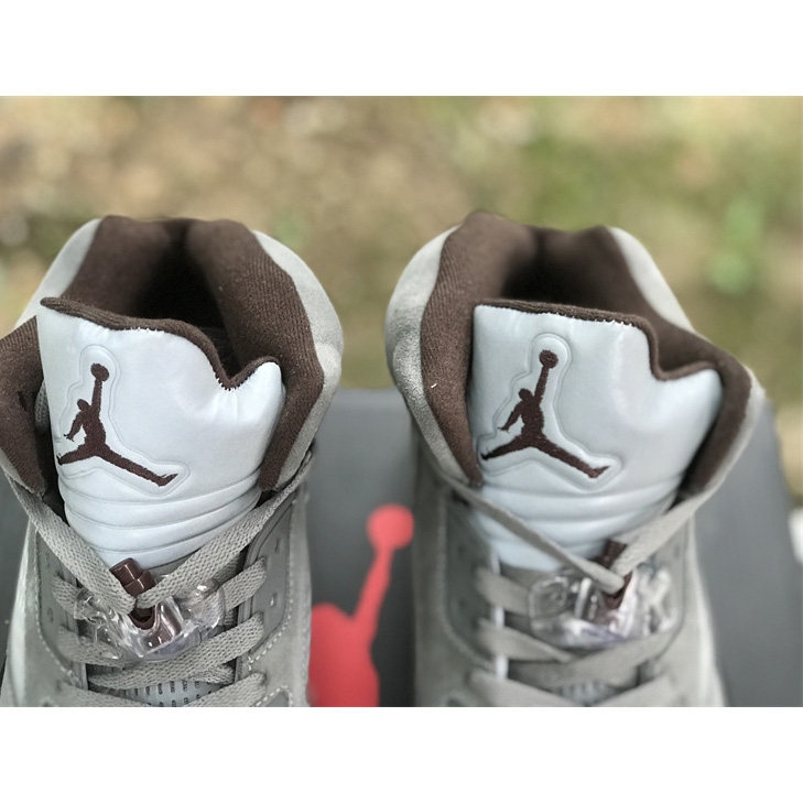 A Ma Maniére x Air Jordan 5 “Light Bone” Sneakers      FD1330-006 - FashionPlug