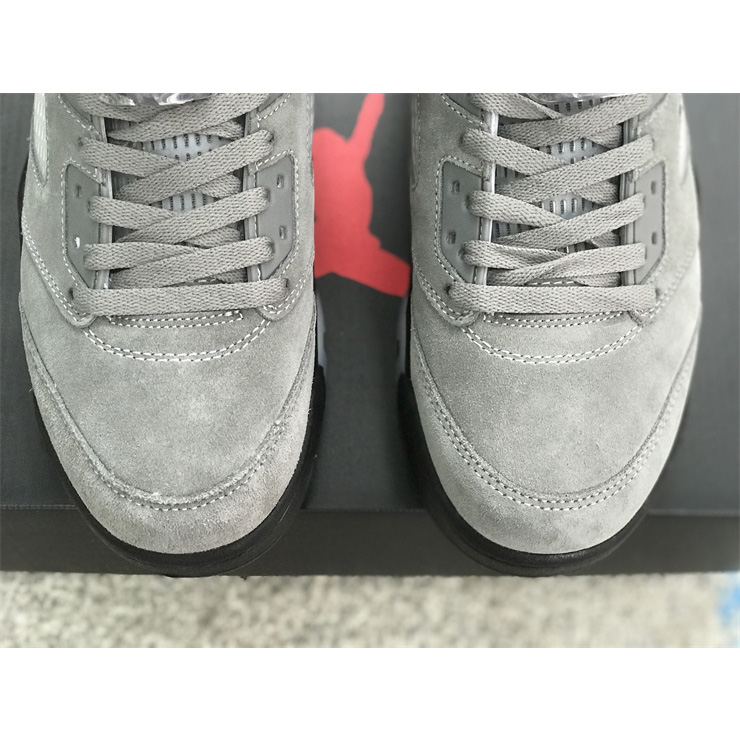 A Ma Maniére x Air Jordan 5 “Light Bone” Sneakers      FD1330-006 - FashionPlug