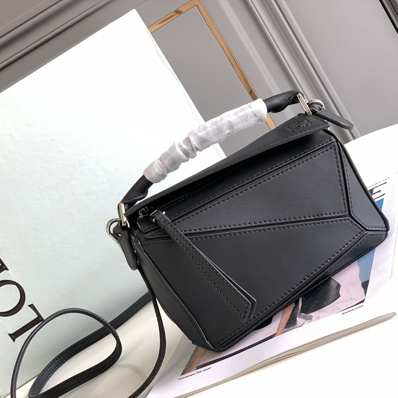 Loewe Mini Puzzle Bag  (18*12.5*8cm) - FashionPlug