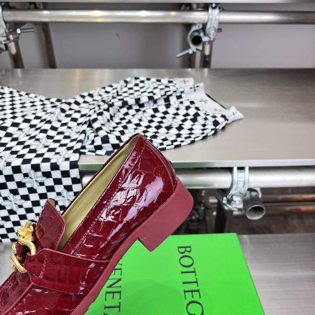 Bottega Veneta Monsieur Loafer - FashionPlug