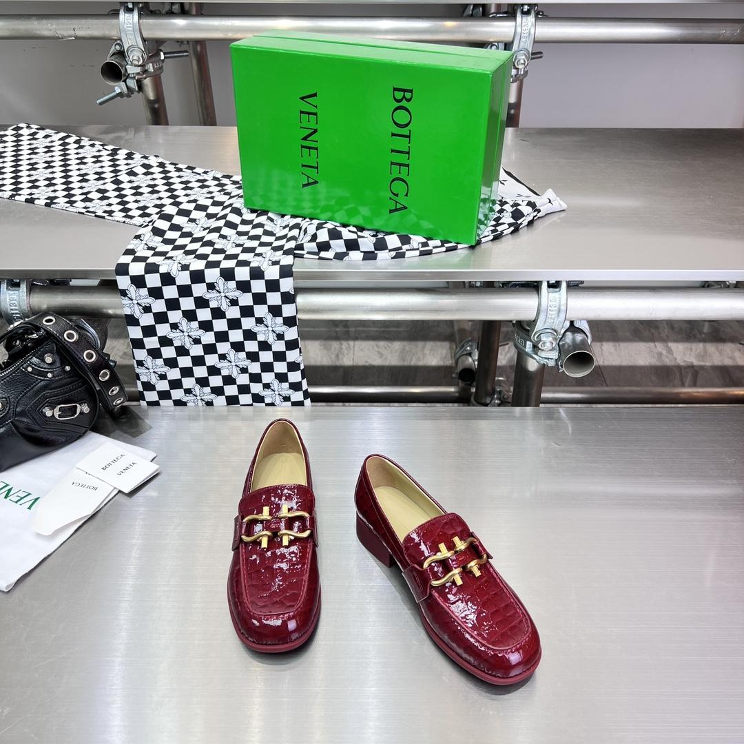 Bottega Veneta Monsieur Loafer - FashionPlug