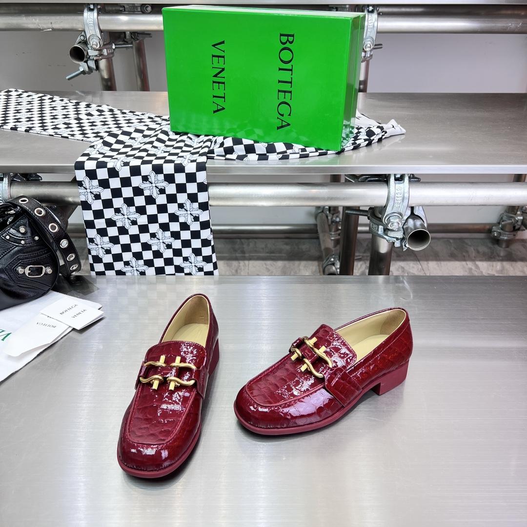 Bottega Veneta Monsieur Loafer - FashionPlug