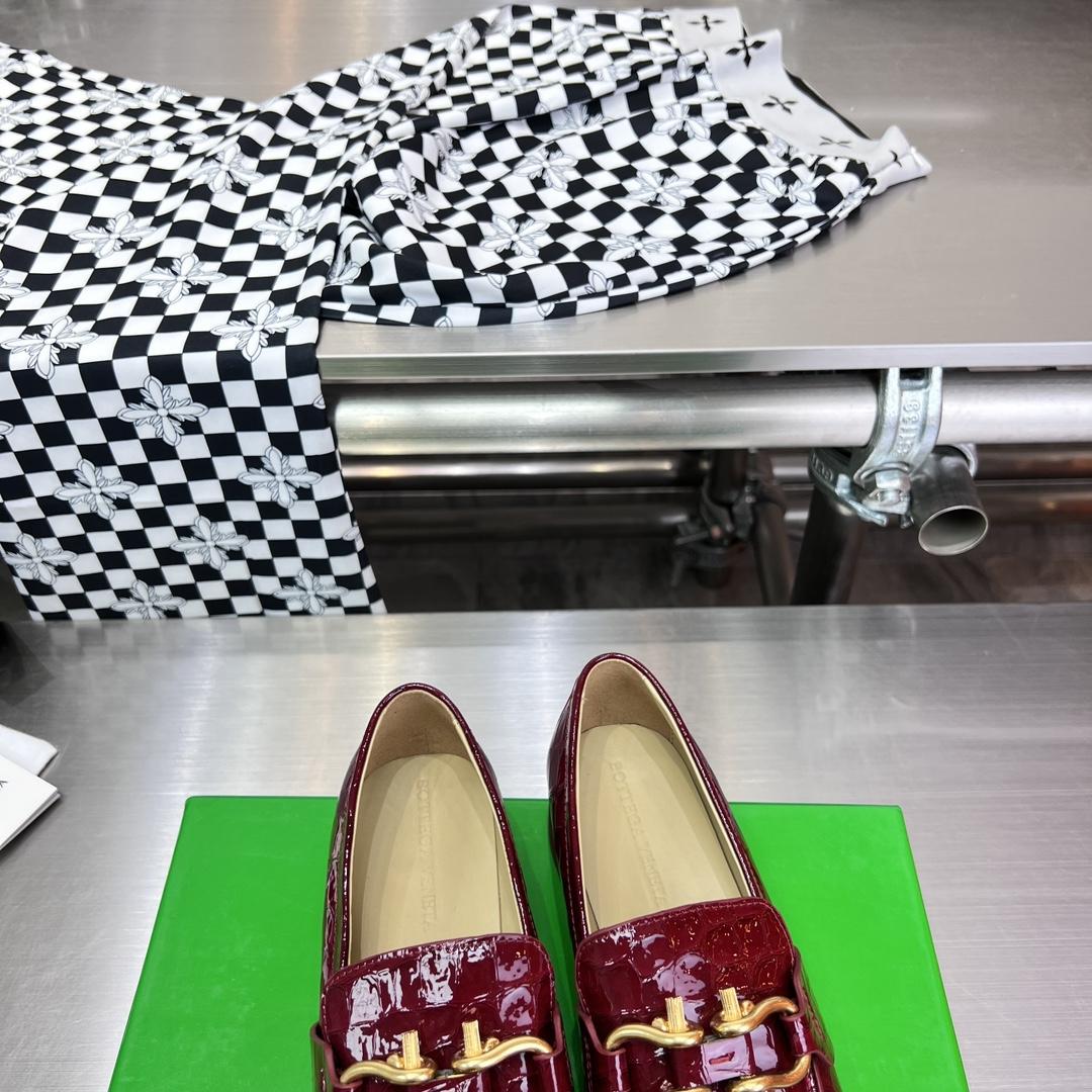 Bottega Veneta Monsieur Loafer - FashionPlug