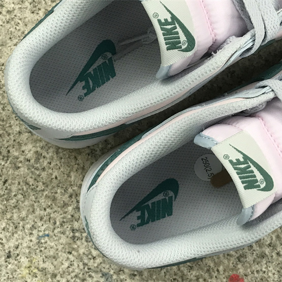 Dunk Low “Mineral Teal” Sneaker       FD1232-002 - FashionPlug