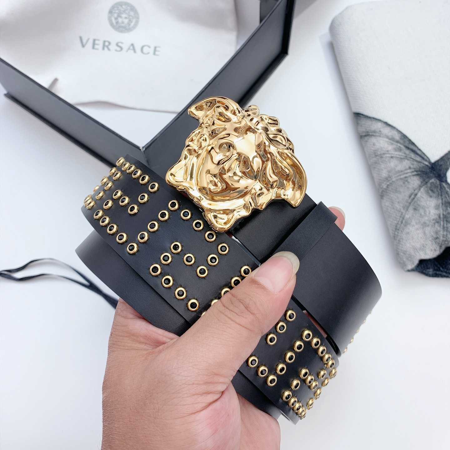 Versace Medusa Leathre Belt    40mm - FashionPlug