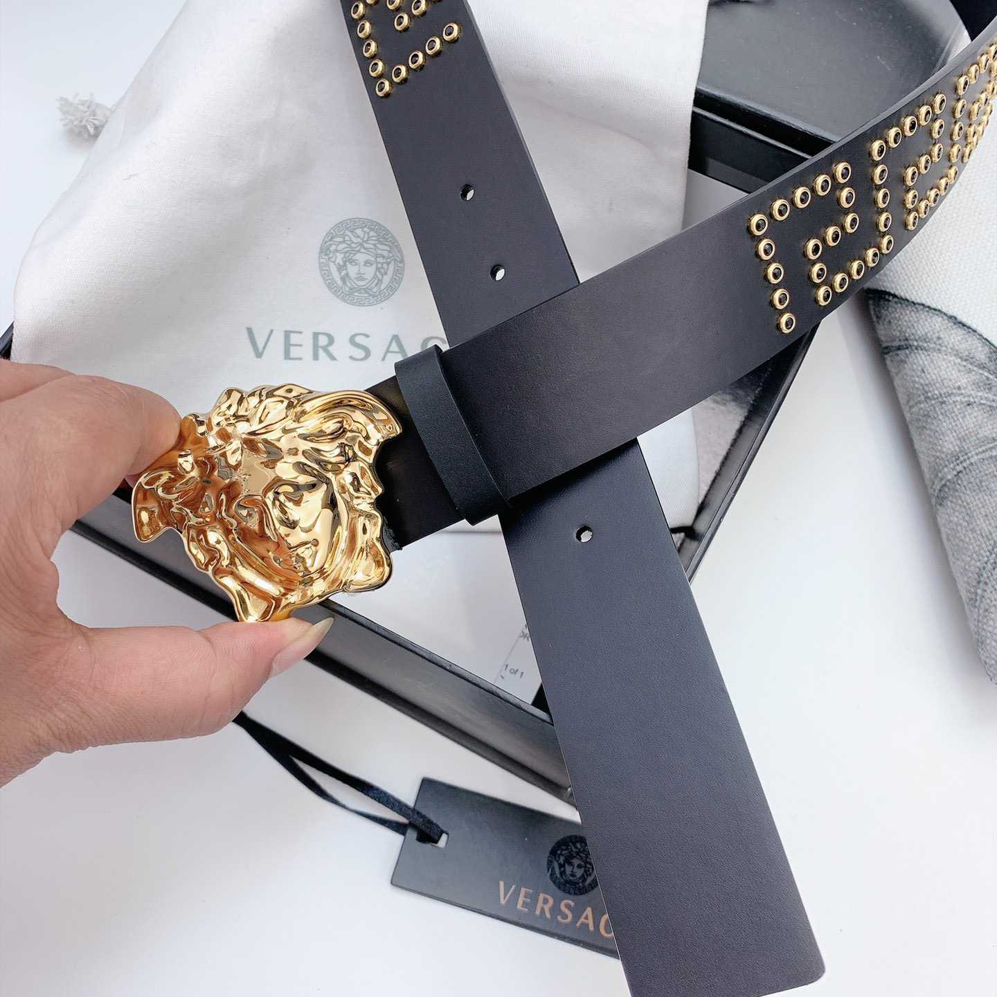 Versace Medusa Leathre Belt    40mm - FashionPlug