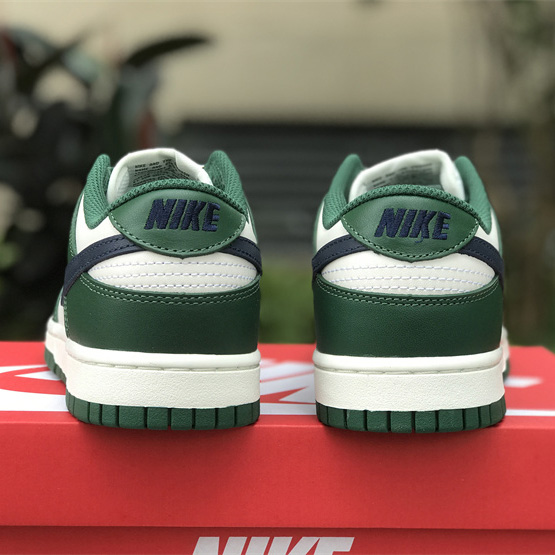 Nike Dunk Low “Gorge Green” Sneakers      DD1503-300 - FashionPlug