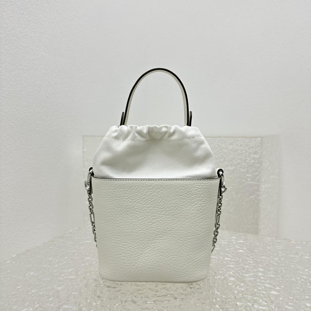 Maison Margiela Women's Bucket Bag(15x23×15cm) - FashionPlug