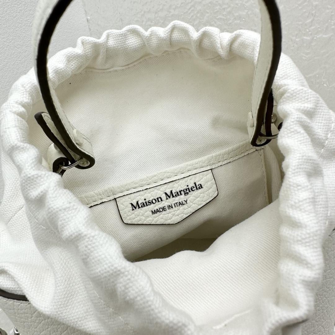 Maison Margiela Women's Bucket Bag(15x23×15cm) - FashionPlug
