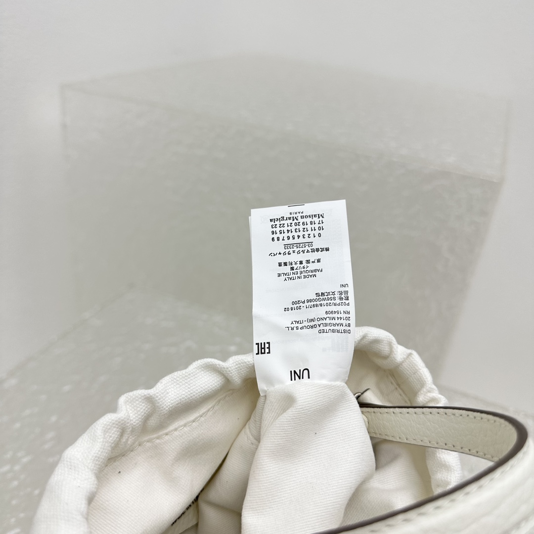 Maison Margiela Women's Bucket Bag(15x23×15cm) - FashionPlug