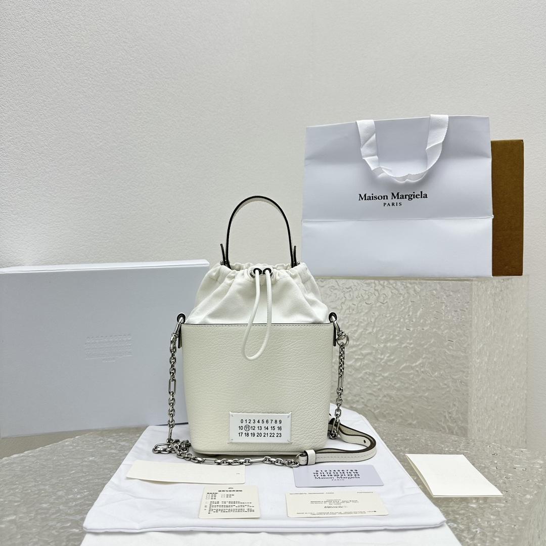 Maison Margiela Women's Bucket Bag(15x23×15cm) - FashionPlug